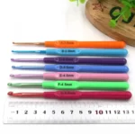 Plastic Handle Crochet Hook Set (2 Pcs Pack) - Image 3