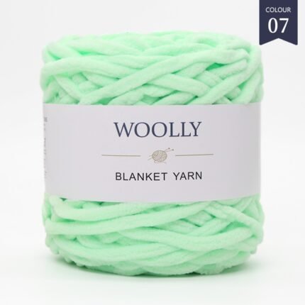 Baby green WOOLLY Blanket Yarn