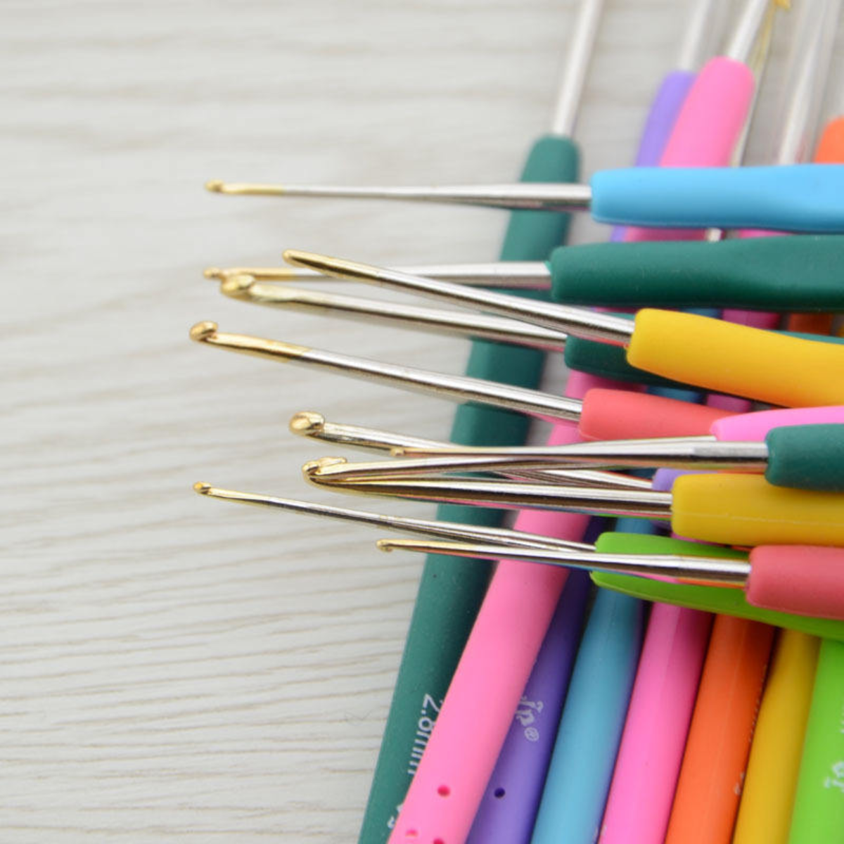 1 Ultra thin Crochet hooks