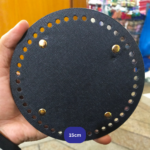 small - Black